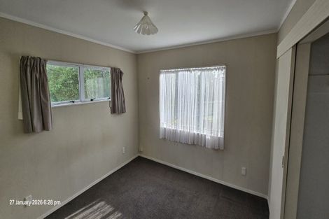 Photo of property in 14 Gosford Drive, Botany Downs, Auckland, 2010