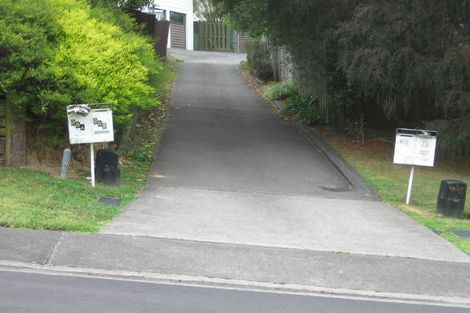 Photo of property in 2/25 Tetrarch Place, Totara Vale, Auckland, 0629