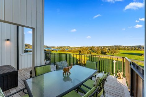 Photo of property in 22 Catalina Drive, Hobsonville, Auckland, 0616