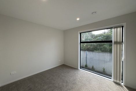 Photo of property in 2 Mikoikoi Crescent, Mangere Bridge, Auckland, 2022