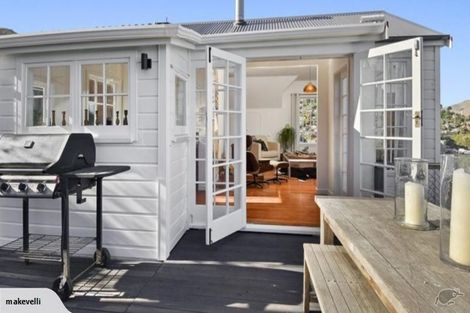 Photo of property in 7 Ticehurst Road, Lyttelton, 8082