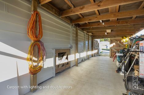 Photo of property in 8 Puriri Street, Helensville, 0800