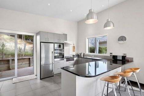 Photo of property in 12 Bovett Place, Wanaka, 9305
