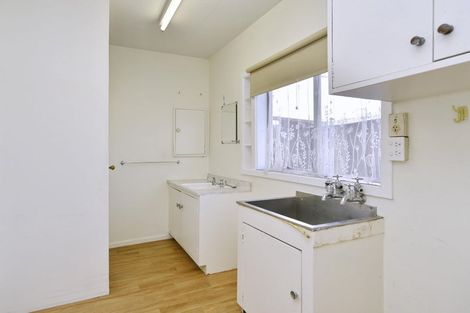 Photo of property in 115 Wilsons Road South, Saint Martins, Christchurch, 8022