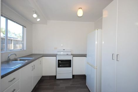 Photo of property in 69a/2 Godley Road, Green Bay, Auckland, 0604