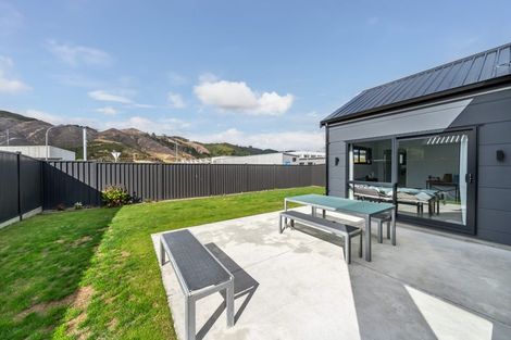 Photo of property in 15 Cynisca Crescent, Wallaceville, Upper Hutt, 5018