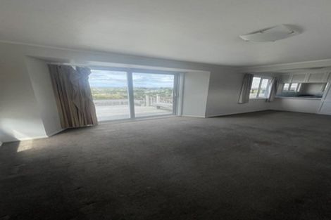 Photo of property in 12 Fitzpatrick Street, Newlands, Wellington, 6037