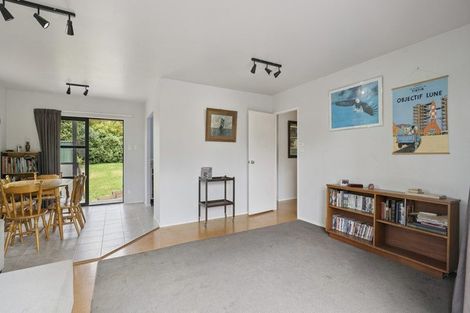 Photo of property in 22 Claverdon Drive, Massey, Auckland, 0614