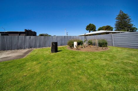 Photo of property in 1 Waihi Road, Hawera, 4610