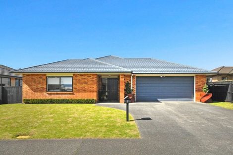 Photo of property in 7 Mandalay Place, Waiuku, 2123