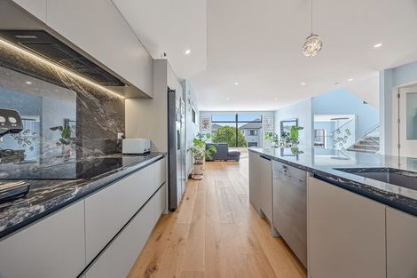 Photo of property in 26 Windlass Street, Long Bay, Auckland, 0630