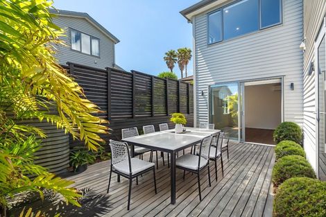 Photo of property in 6d O'halloran Road, Howick, Auckland, 2014