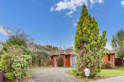 Photo of property in 70 Sarabande Avenue, Redwood, Christchurch, 8051