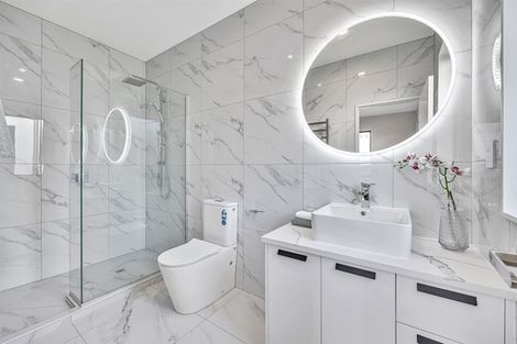 Photo of property in 2 Hoete Way, Tuakau, 2121