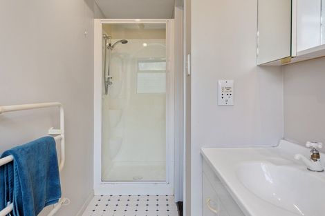 Photo of property in 6 Grove Place, Rangiora, 7400