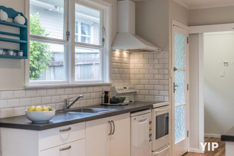 Photo of property in 14 Leona Way, Paparangi, Wellington, 6037