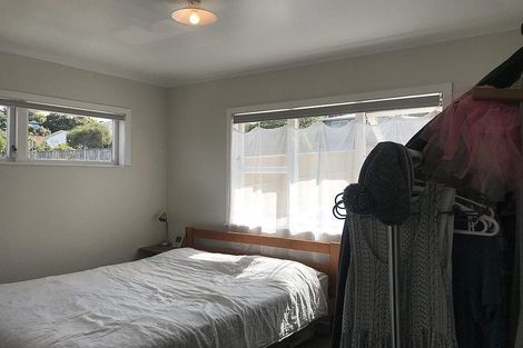 Photo of property in 42 Lingfield Street, Glenfield, Auckland, 0629