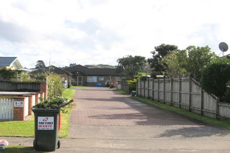 Photo of property in 9 Lakeside Drive, Orewa, 0931