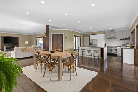 Photo of property in 18 Lakeview Terrace, Taradale, Napier, 4112