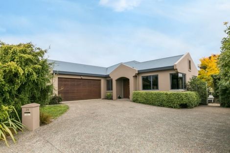 Photo of property in 14 Washington Place, Havelock North, 4130