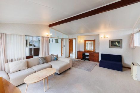 Photo of property in 21 Saint Albans Avenue, Hokowhitu, Palmerston North, 4410