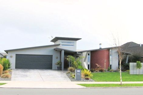 Photo of property in 82 Saint James Drive, Huntington, Hamilton, 3210