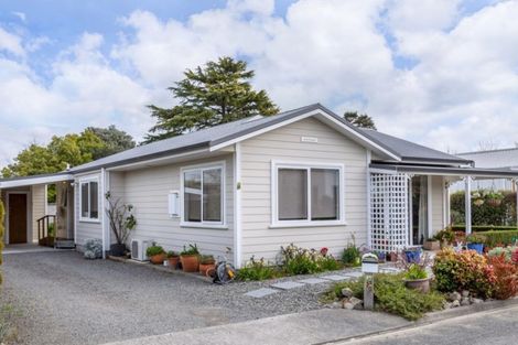 Photo of property in 2 Sam Meads Way, Greytown, 5712