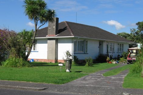 Photo of property in 24 Durham Street, Te Atatu Peninsula, Auckland, 0610