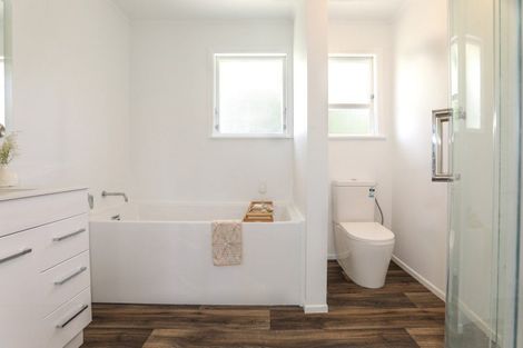 Photo of property in 10 Apollo Place, Sunnybrook, Rotorua, 3015
