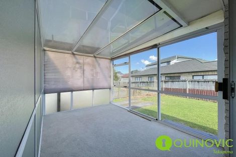 Photo of property in 21 Faith Bullock Place, New Lynn, Auckland, 0600