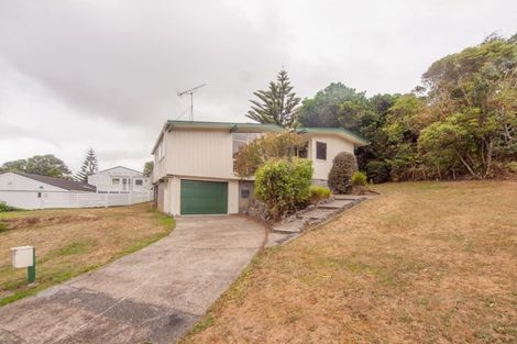 Photo of property in 13 Chisbury Street, Churton Park, Wellington, 6037