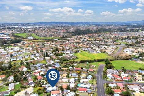 Photo of property in 12 Cameron Place, Ranui, Auckland, 0612