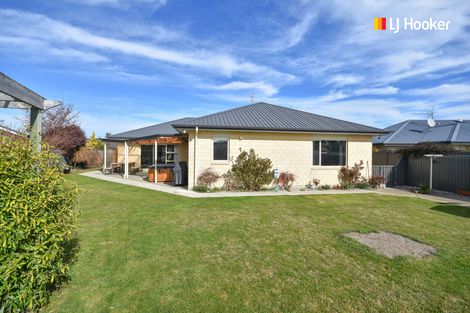 Photo of property in 16 Showgate Crescent, Mosgiel, 9024