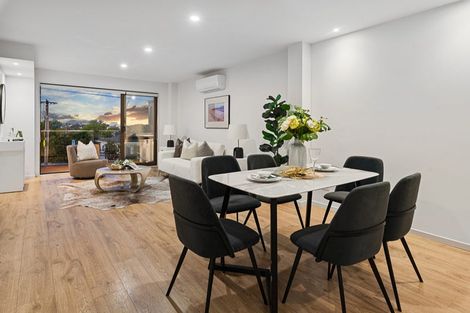 Photo of property in 2c Fowler Street, Northcote, Auckland, 0627