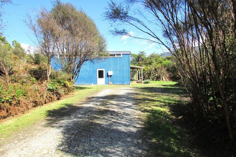 Photo of property in 1712 State Highway 7, Arnold Valley, Dobson, 7872
