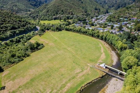Photo of property in 113 Hine Road, Wainuiomata, Lower Hutt, 5014