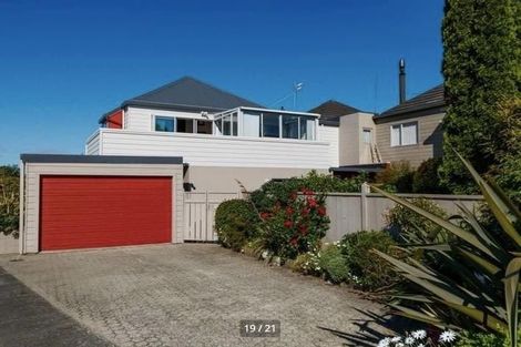 Photo of property in 95 Wikiriwhi Crescent, Awapuni, Palmerston North, 4412