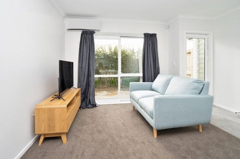 Photo of property in 18/10 Burrows Place, Frankton, Hamilton, 3204