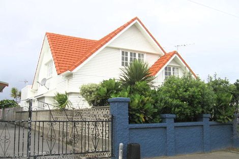 Photo of property in 179 Onepu Road, Lyall Bay, Wellington, 6022