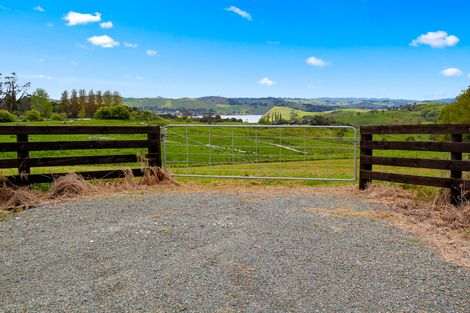 Photo of property in 54 Rangiora Road, Kaiwaka, 0573