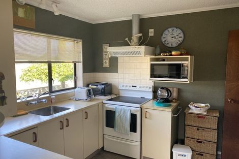 Photo of property in 1/52 Avondale Road, Taradale, Napier, 4112