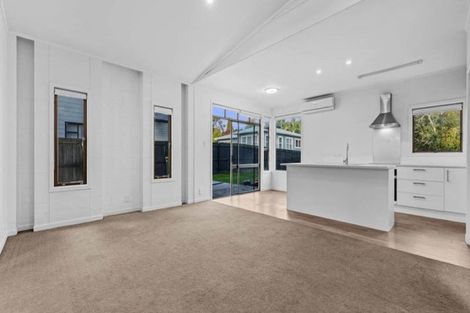 Photo of property in 192 Henderson Valley Road, Henderson, Auckland, 0612