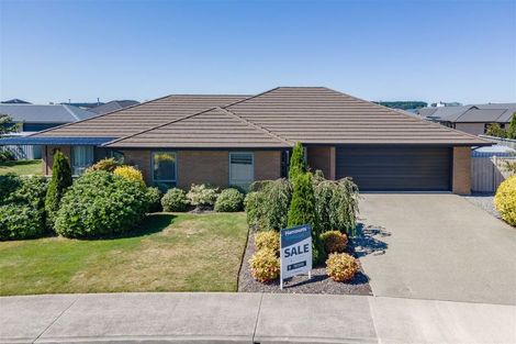 Photo of property in 18 Sincock Place, Kaiapoi, 7630