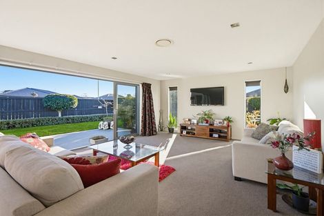Photo of property in 27 Sovereign Boulevard, Kaiapoi, 7630