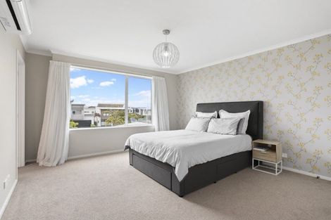 Photo of property in 2 Kotuku Lane, Hobsonville, Auckland, 0616