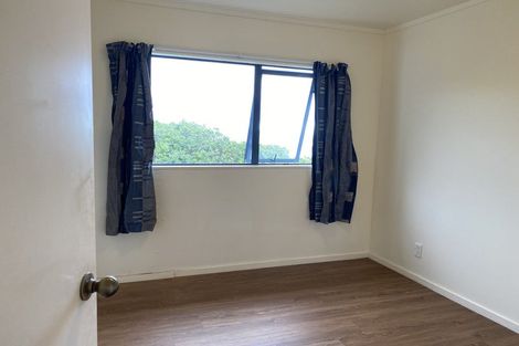 Photo of property in 49 Edgecombe Street, Newlands, Wellington, 6037