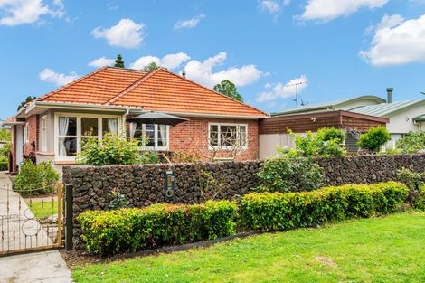 Photo of property in 8 Wairere Avenue, Kensington, Whangarei, 0112