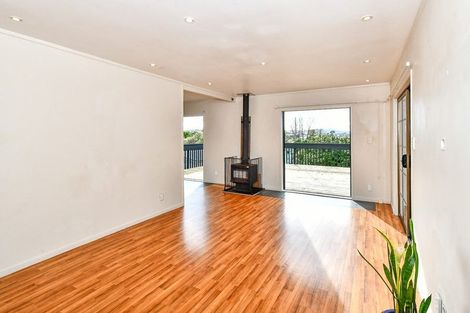 Photo of property in 34 Mcquarrie Avenue, Wattle Downs, Auckland, 2103