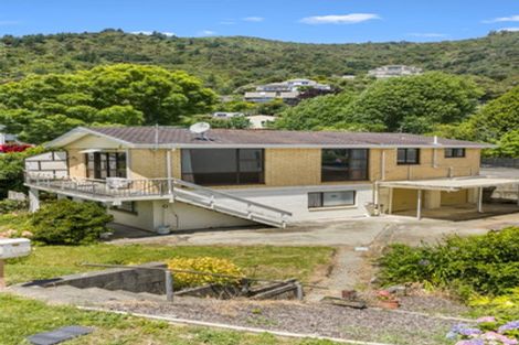 Photo of property in 60 Waikawa Road, Picton, 7220