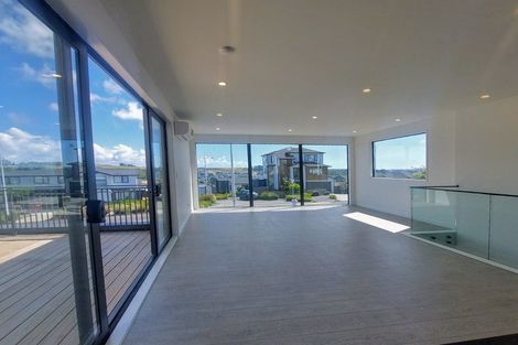Photo of property in 20 Cavalli Road, Long Bay, Auckland, 0630